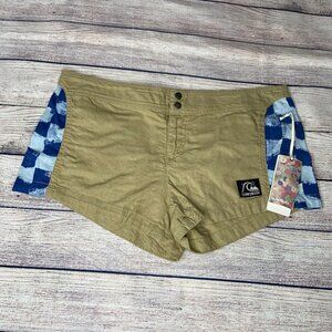 NWT Quicksilver Kakhi/Checkerboard Shorts Size 7